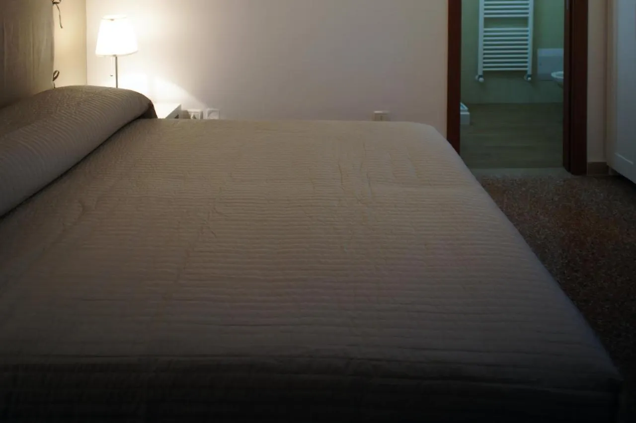 Bed and Breakfast Giardino Dei Frutti Bari 2*,