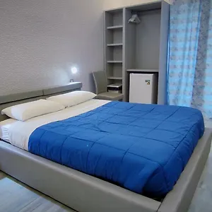 Pensión Nitto House, Bari